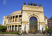 Театр Политеамо Гарибальди