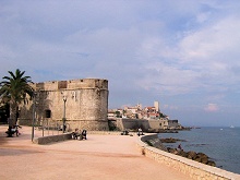 Жуан ле Пен, Франция