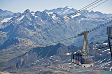 Тинь, Франция