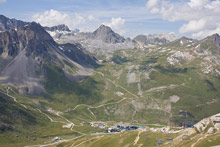 Тинь, Франция