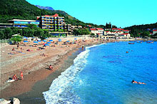 Maestral Resort & Casino