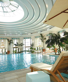 Закрытый бассейн