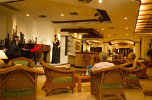 Otter Bar - Piano Bar