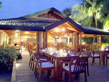 Sheraton Maldives Full Moon Resort & Spa