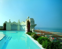 Подогреваемый бассейн на крыше