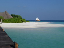 Safari Island Resort & Spa( ex.Dhoni Island Resort )