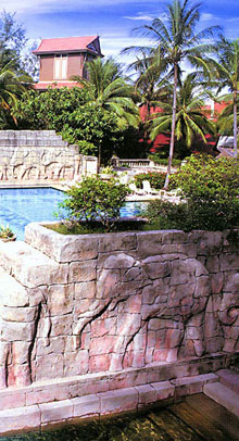 Outrigger Laguna Phuket Beach Resort(ex.Laguna Beach Resort)