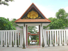 Mom Tri's Villa Royale