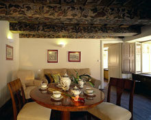 The Iron Gate Hotel And Suites