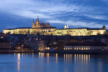 Archibald at the Charles Bridge
