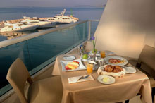 Le Meridien Lav Split