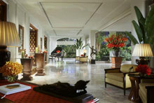 Four Seasons Hotel Bangkok