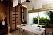 Aleenta Phuket Resort & Spa