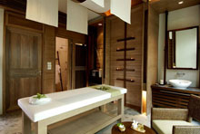 Aleenta Phuket Resort & Spa