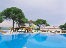 Cornelia De Luxe Resort