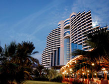 Le Meridien Al Aqah Beach Resort