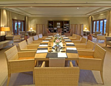 Maradiva Villas Resort & Spa