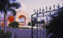 Royal Hideaway Playacar