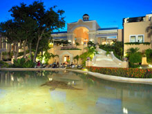 Royal Hideaway Playacar