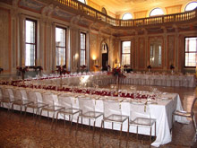 Hotel Monaco & Grand Canal