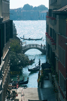 Hotel Monaco & Grand Canal