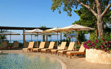 Columbia Beach Hotel