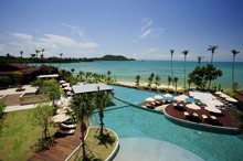 Radisson Blu Plaza Resort Phuket Panwa Beach