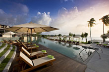 Radisson Blu Plaza Resort Phuket Panwa Beach