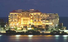 Avalon Grand Cancun
