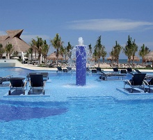 Blue Bay Grand Esmeralda