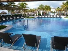 Blue Bay Grand Esmeralda