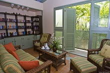 Long Bay Beach Resort & Villas