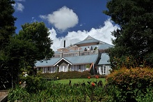 Cathedral Peak Hotel