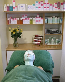 Cathedral Peak Hotel