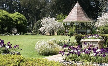 Hartford Country House