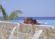 Round Hill Hotel and Villas