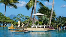 La Pirogue Resort & Spa