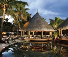 La Pirogue Resort & Spa