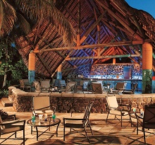 La Pirogue Resort & Spa