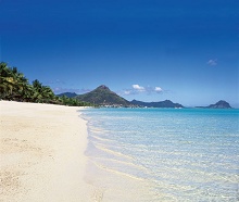 La Pirogue Resort & Spa