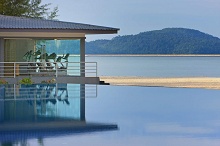 Century Langkasuka Beach Resort(ex.Four Points by Sheraton Langkawi Resort)