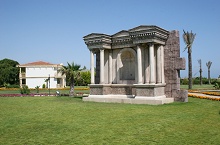 Cesars Temple De Luxe Hotel