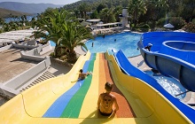 Crystal Green Bay Resort