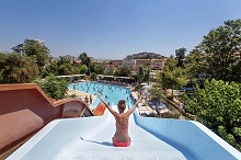 Armas Green Fugla Beach