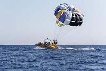 Armas Green Fugla Beach