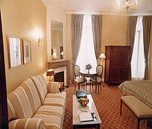 Champs Elysees Plaza