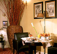 Champs Elysees Plaza