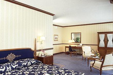 Sheraton Dubai Creek Hotel & Towers