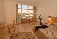 Raouf Hotels International moon