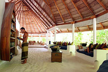 Safari Island Resort & Spa( ex.Dhoni Island Resort )